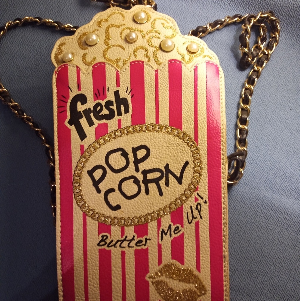 Betsy Johnson popcorn purse